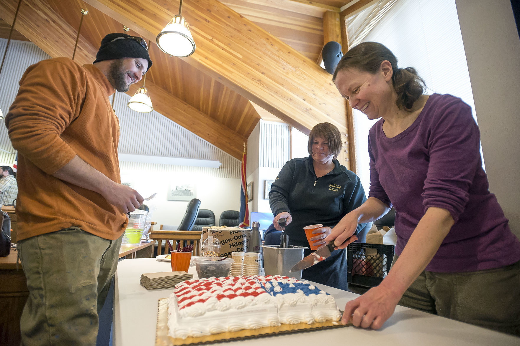 Free lunch for federal employees